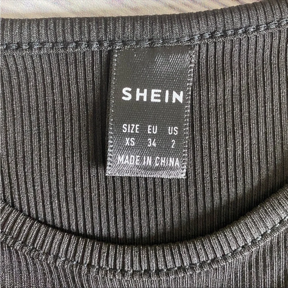 NWT SHEIN Criss Cross Tie-Back Rib Knit Crop Top